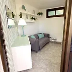 Encantador Con Terraza, Cristianos Appartement *