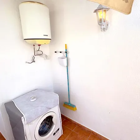 Encantador Con Terraza, Cristianos Apartman *