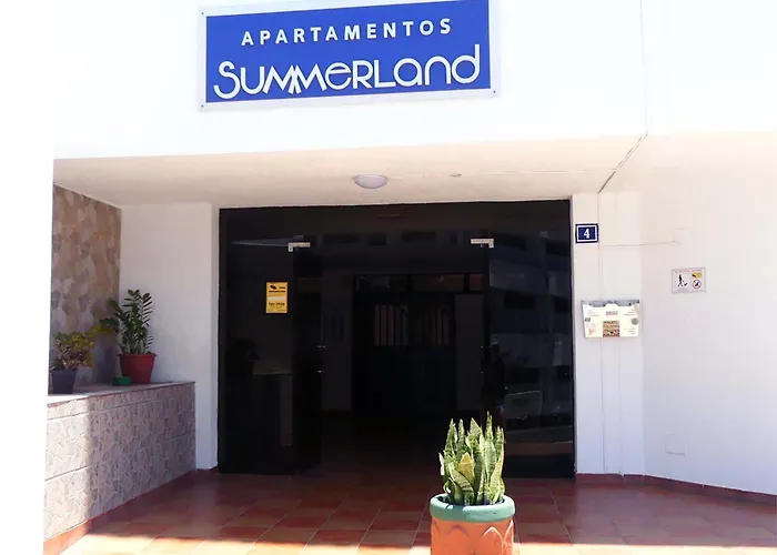 Encantador Con Terraza, Cristianos