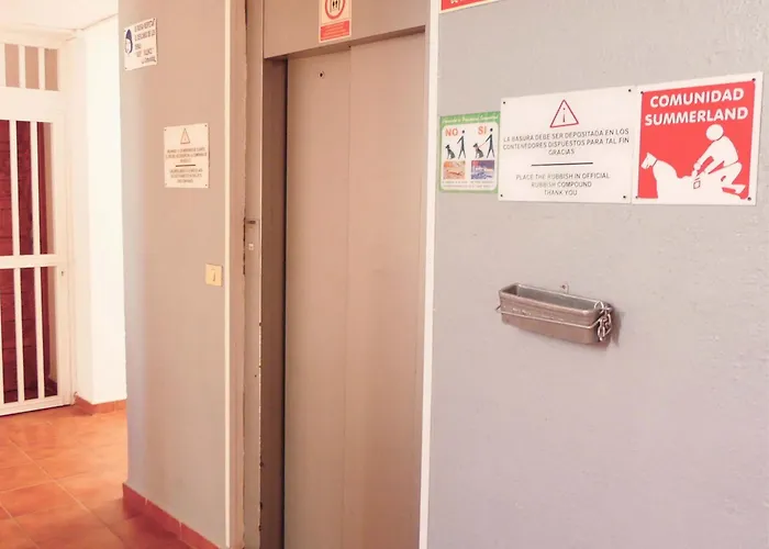 Encantador Con Terraza, Cristianos