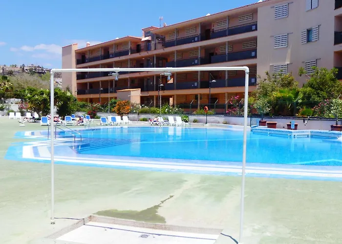 Encantador Con Terraza, Cristianos