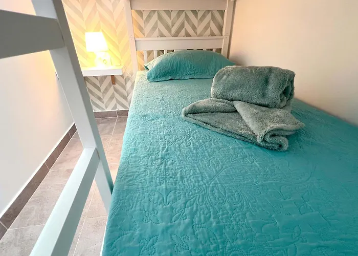 Apartman Encantador Con Terraza, Cristianos *