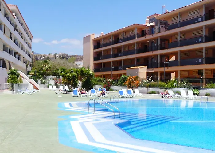 Encantador Con Terraza, Cristianos