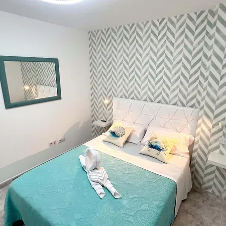 Apartman Encantador Con Terraza, Cristianos