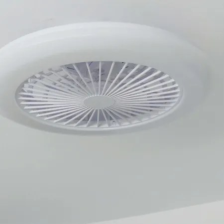 Encantador Con Terraza, Cristianos Apartman