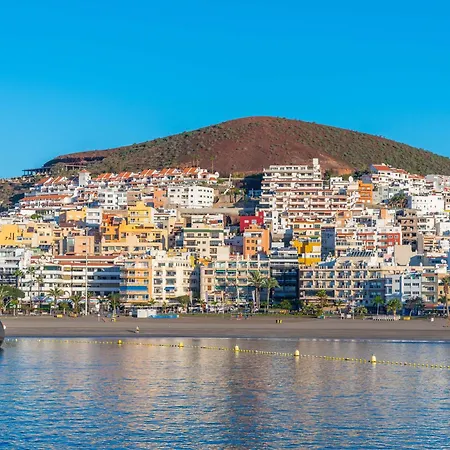 Encantador Con Terraza, Cristianos *